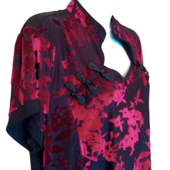 Gorgeous Asian Inspired Black Red velvet Top Size XL NEW NWT - Picture 2 of 7